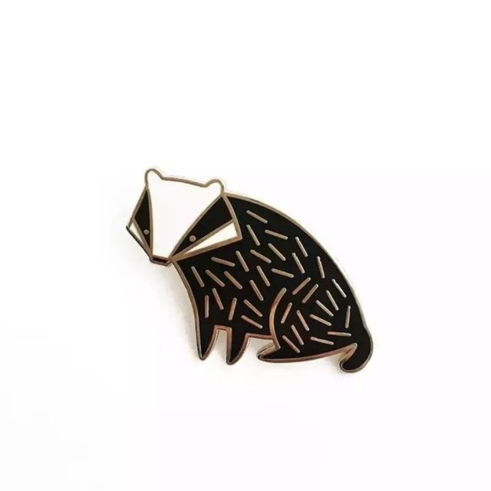Harry Potter badger hufflepuff pin mascot black